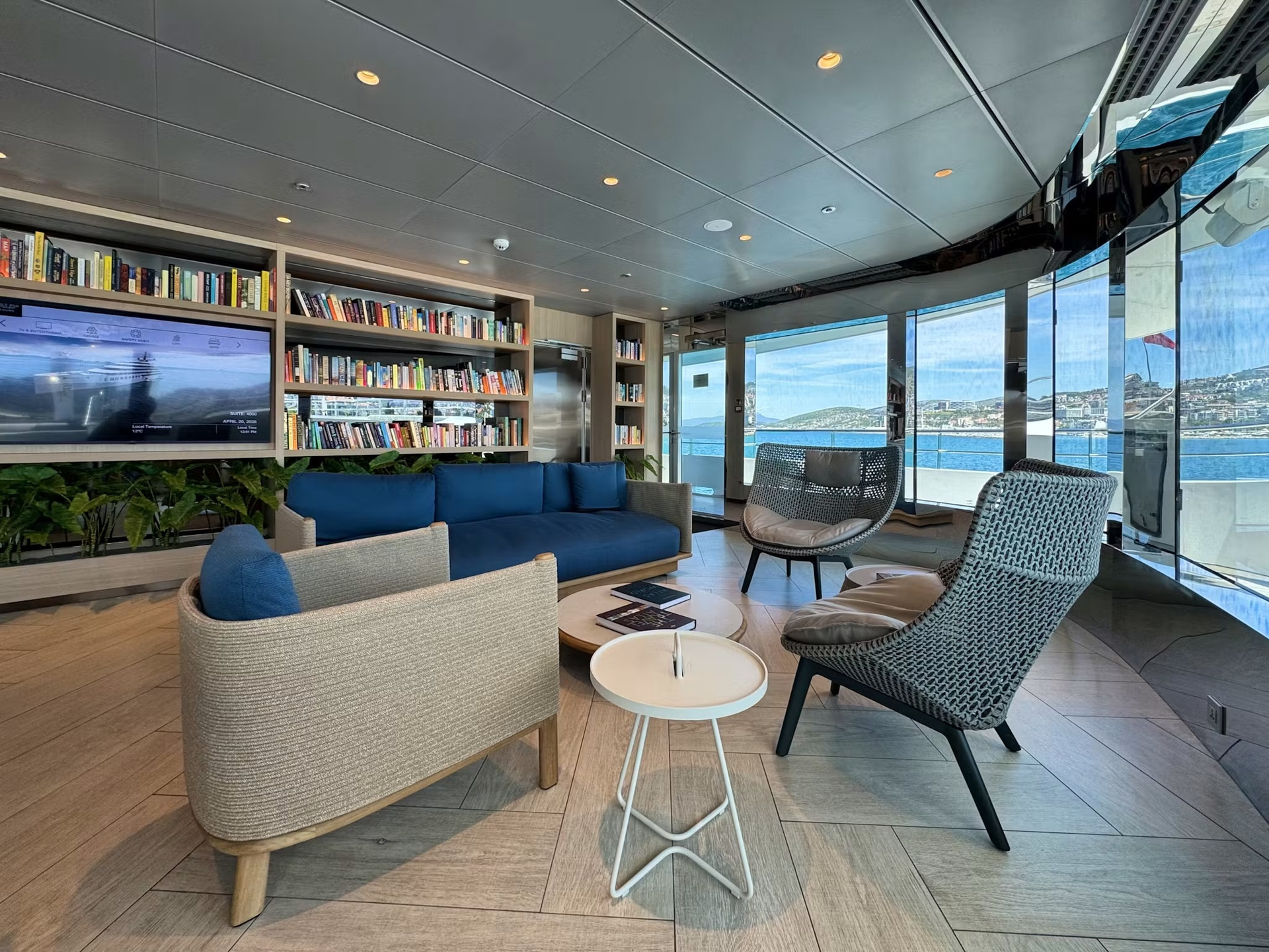 observation-lounge-kaia